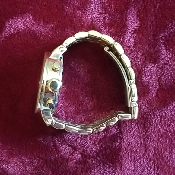 Fossil Watch - Picture 3 of 3